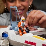 STAR WARS Epic World of Action Luke Skywalker's Force Strike X-Wing, 4-Inch Scale Action Figure & Vehicle, Toys for Boys & Girls Ages 4+