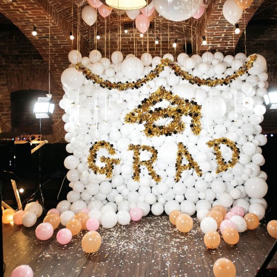 Whaline 4Pcs Graduation Tinsel Garland 26 Feet Graduation Cap Tinsel Twist Black Gold Metallic Tinsel Grad Party Hanging Ornament for Home School Tree Wall Decoration DIY Wreath Craft